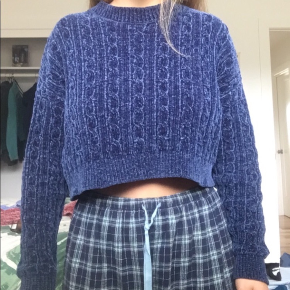 forever 21 cropped sweater!